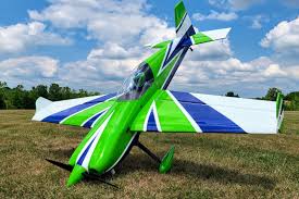 Extreme Flight Extra 300 EXP V2 91" - Green/White