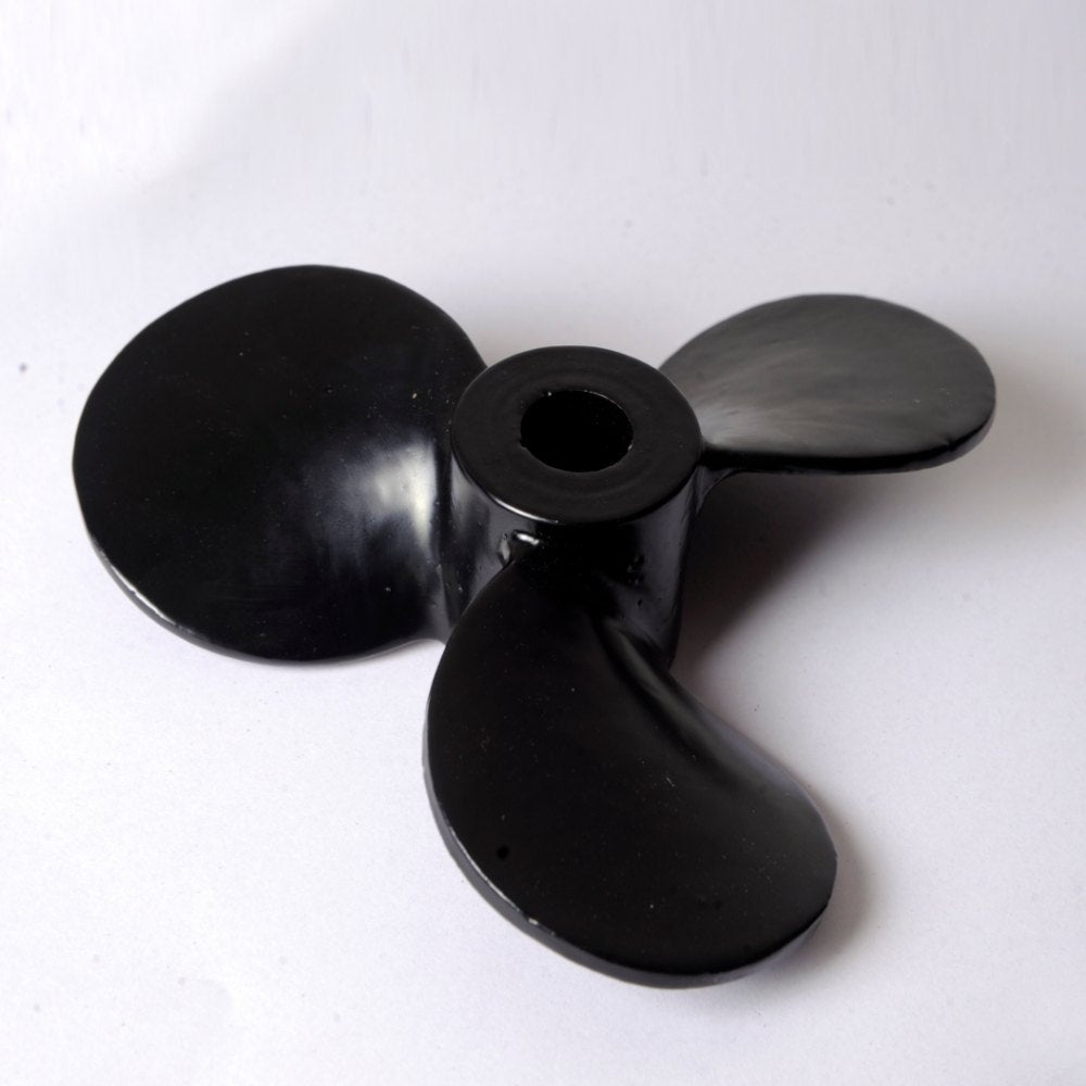 3 Blade Boat Propeller D28xH8x4mm Reverse Glossy Black